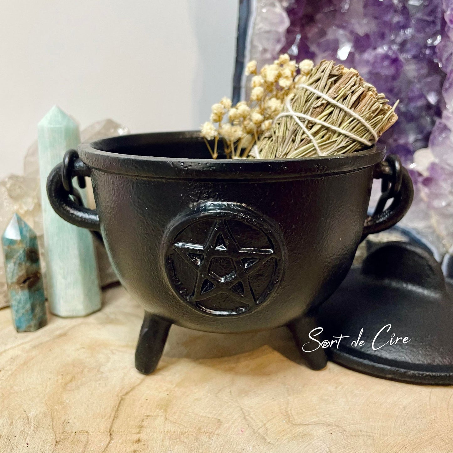 Chaudron en fonte symbole pentacle