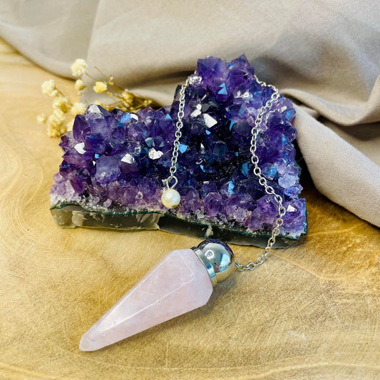 Pendule quartz rose facetté