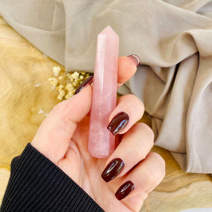 Obélisque pierre de quartz rose