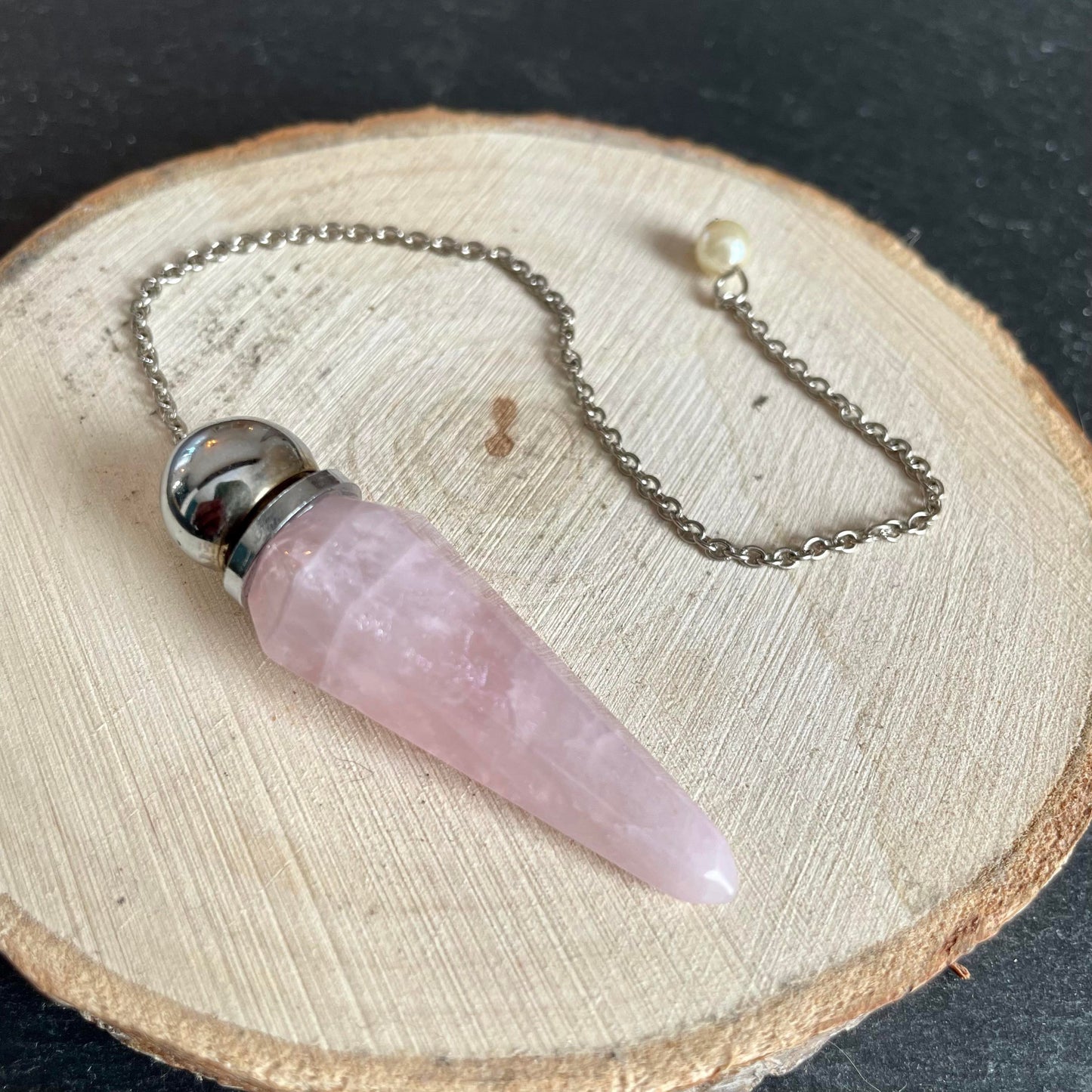 Pendule quartz rose facetté
